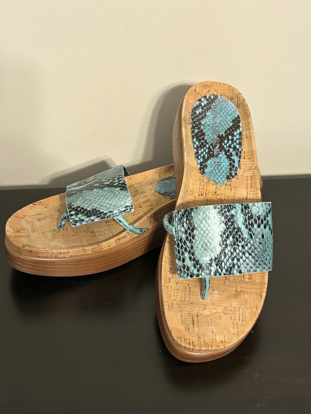 DONALD J. PILNER FIFI Sz 8 1/2  Blue Snake Skin Leather Slip On Wedge Sandals
